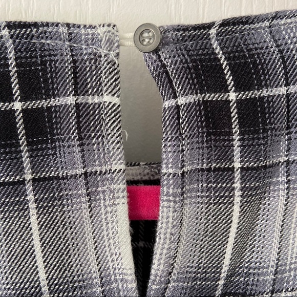 Plaid Ruffle Blouse - Picture 5 of 5